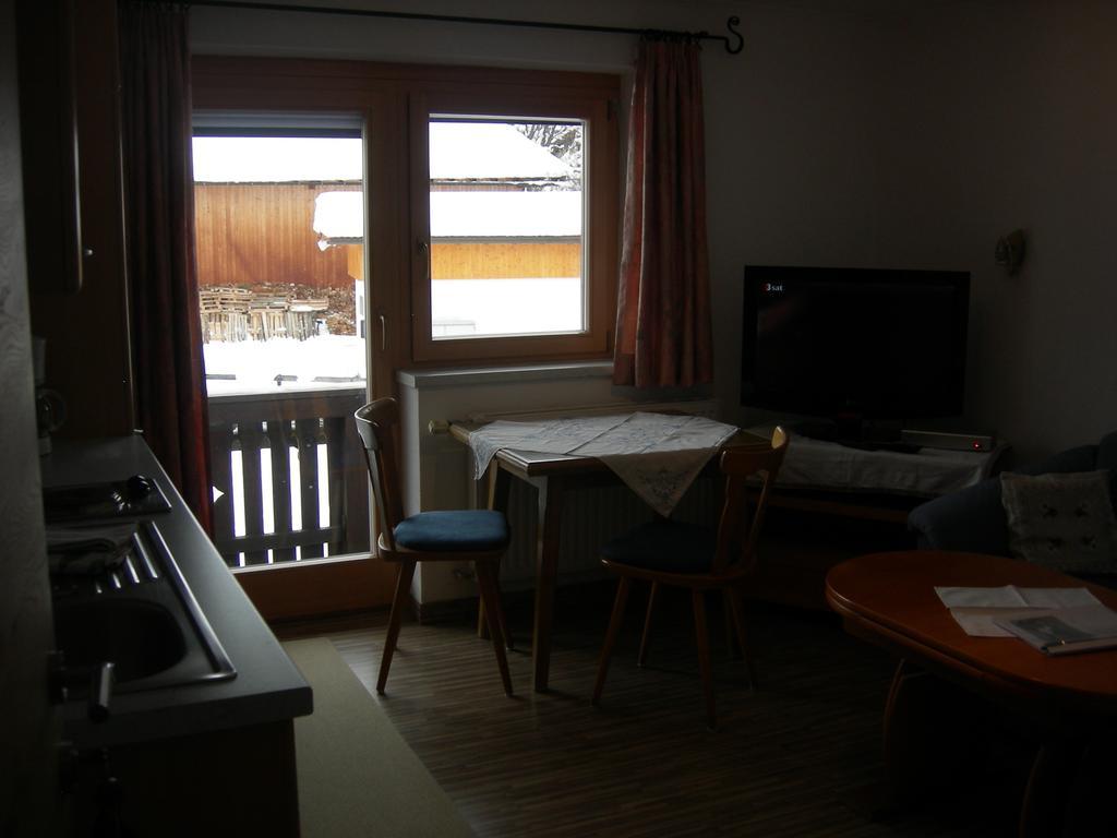Apartmán Haus Mooshof Lermoos Pokoj fotografie